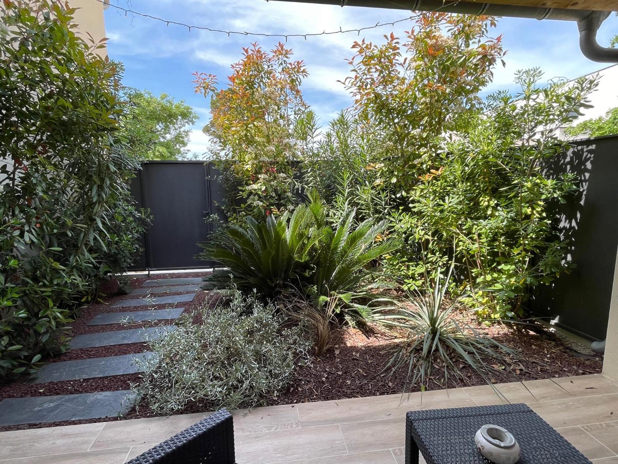 Les Jardins Du Castelas - Piscines, Jardins Et Spas Privatifs Uchaux Zimmer foto